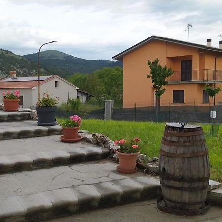 Dal Compare Bed & Breakfast San Pio delle Camere ภายนอก รูปภาพ