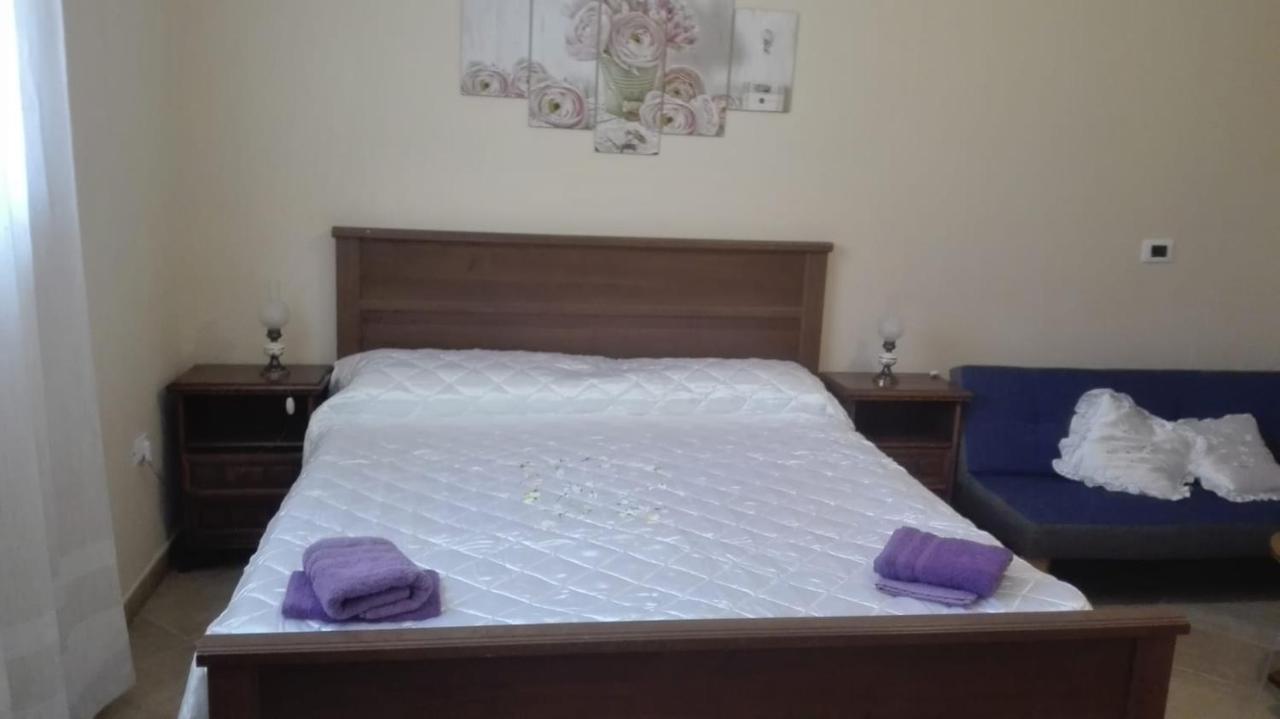 Dal Compare Bed & Breakfast San Pio delle Camere ภายนอก รูปภาพ