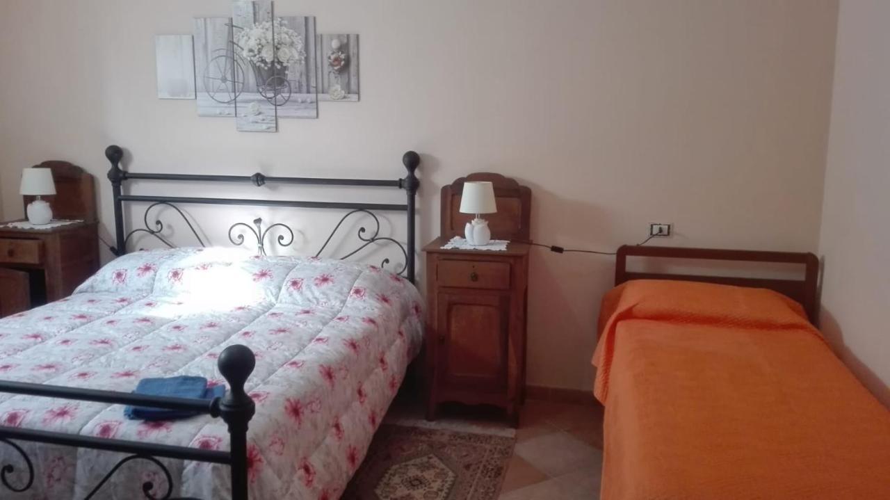 Dal Compare Bed & Breakfast San Pio delle Camere ภายนอก รูปภาพ
